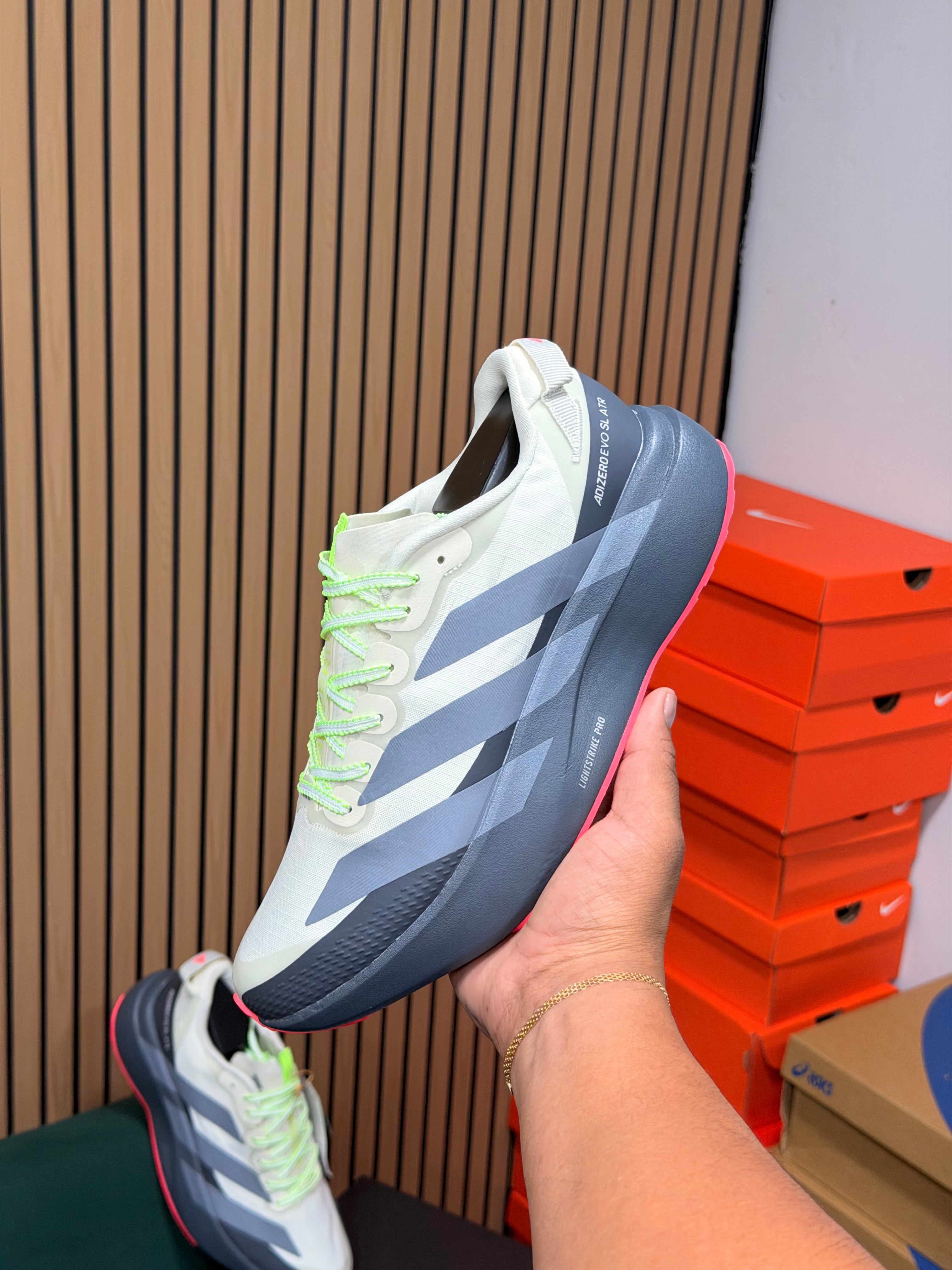 ADIDAS EVO SL
