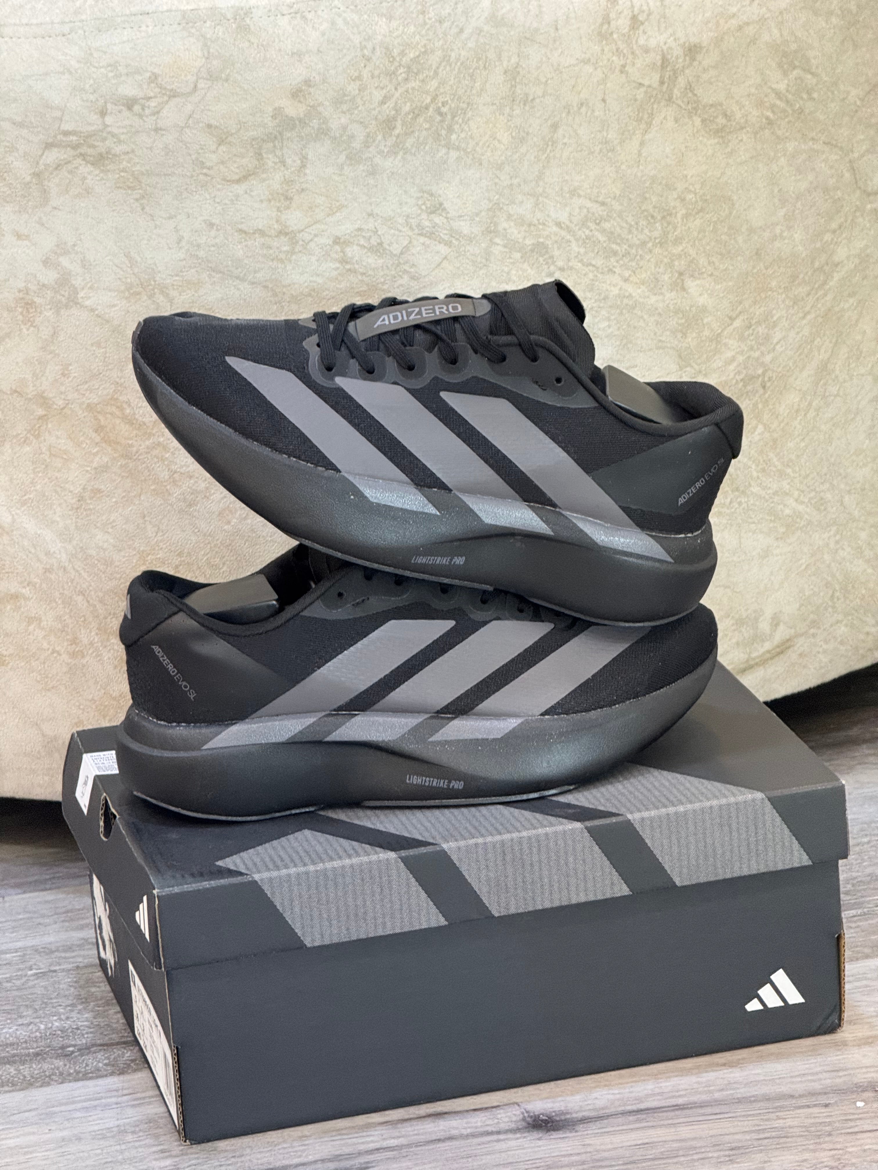 ADIZERO EVO SL