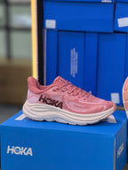 HOKA CLIFTON 10