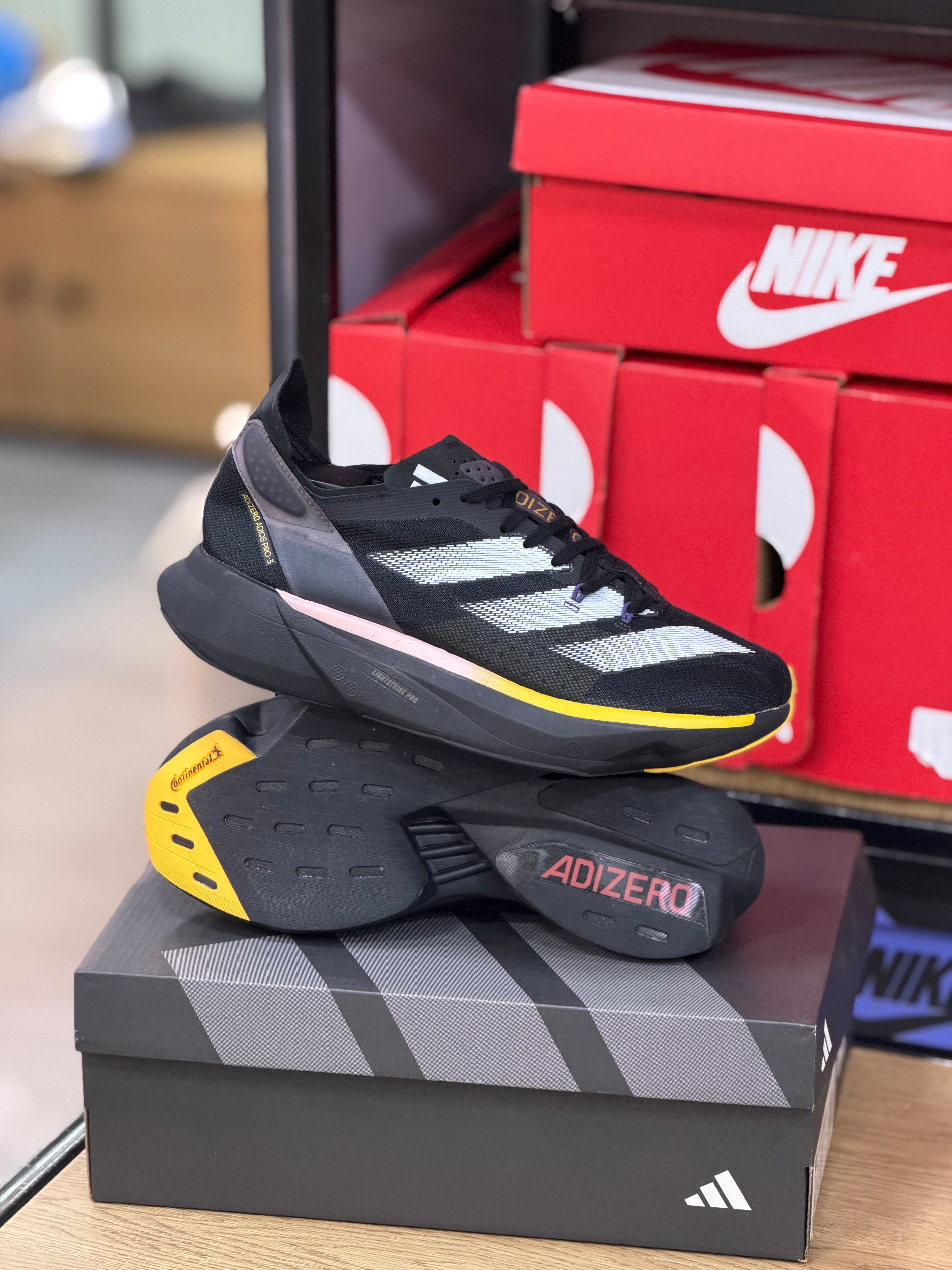 ADIZERO ADIÓS PRO 3