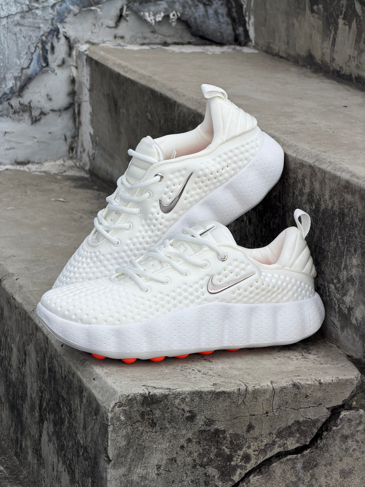 NIKE MIND 002