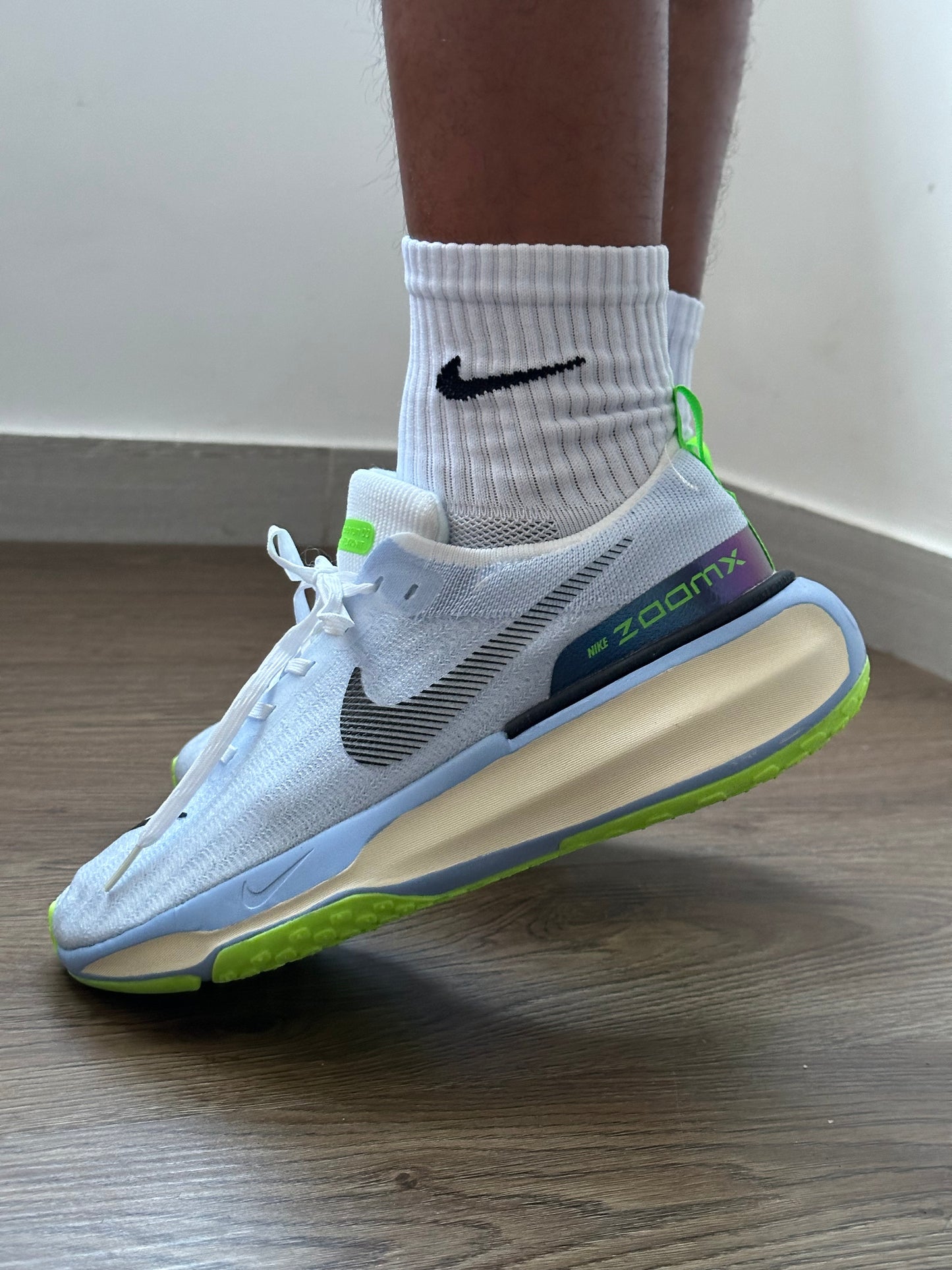 NIKE ZOOM X