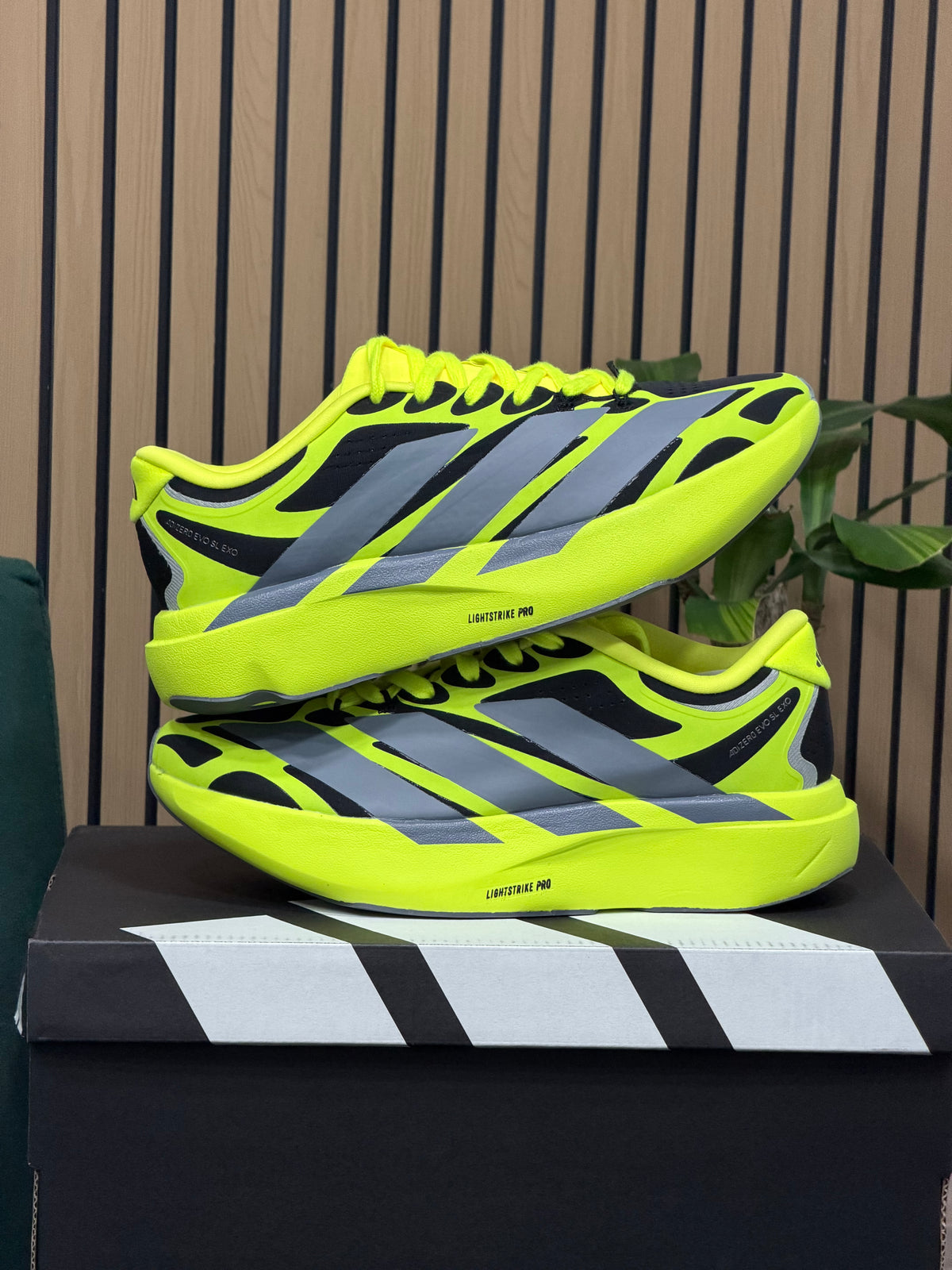 ADIZERO EVO SL