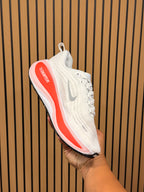 NIKE VOMERO PLUS