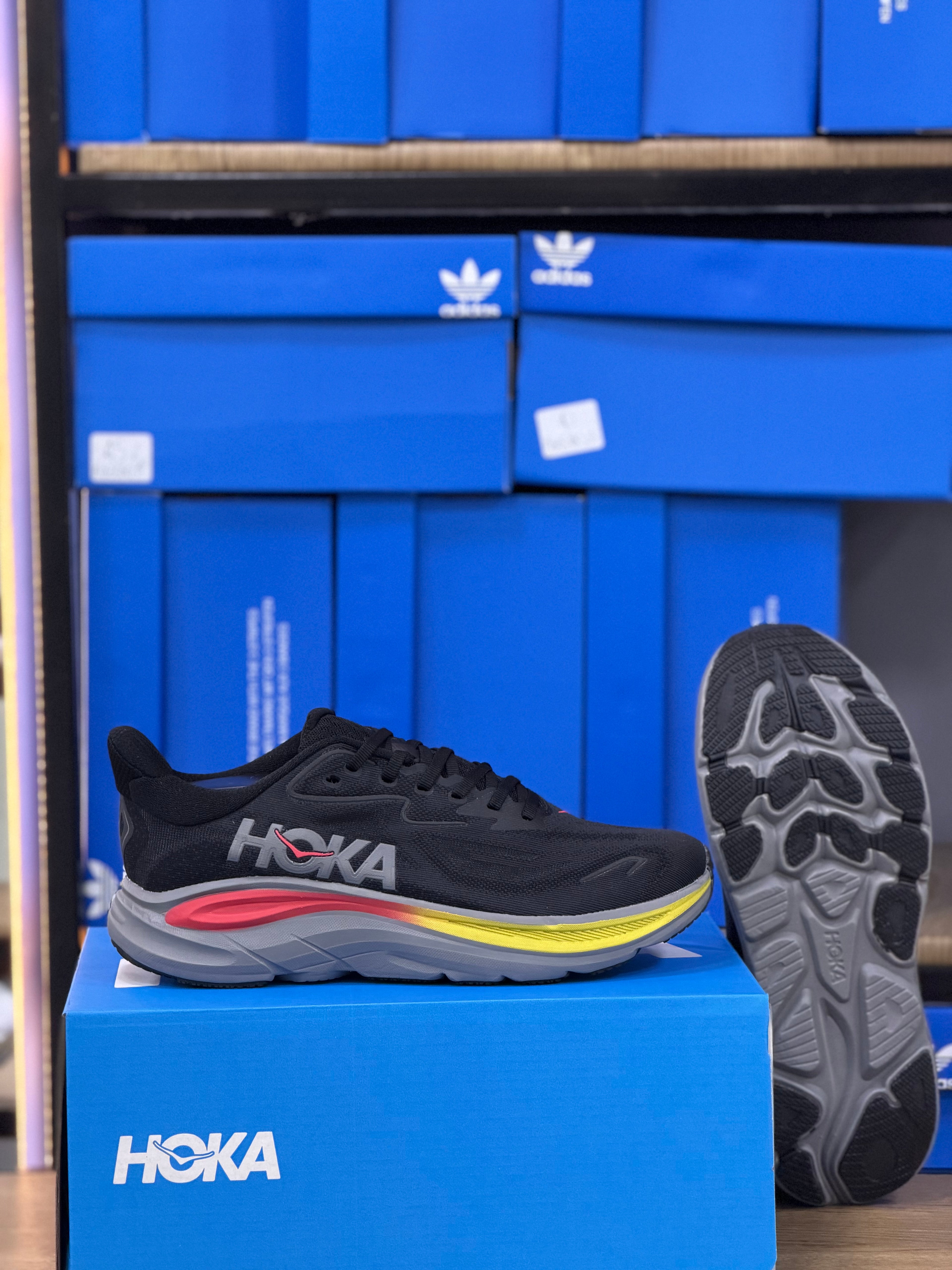 HOKA CLINFTON 10