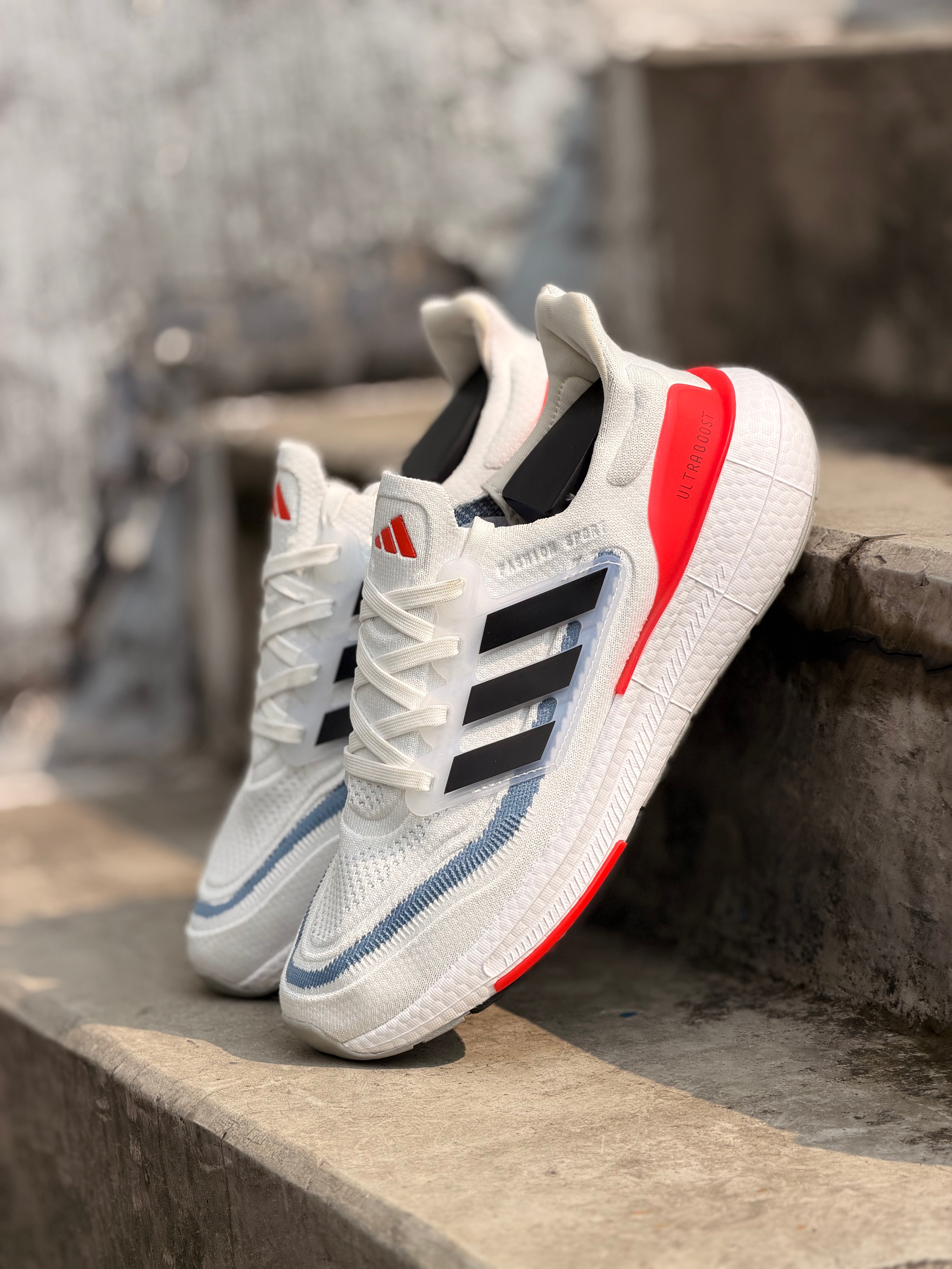 ADIDAS ULTRABOOTS LIGHT