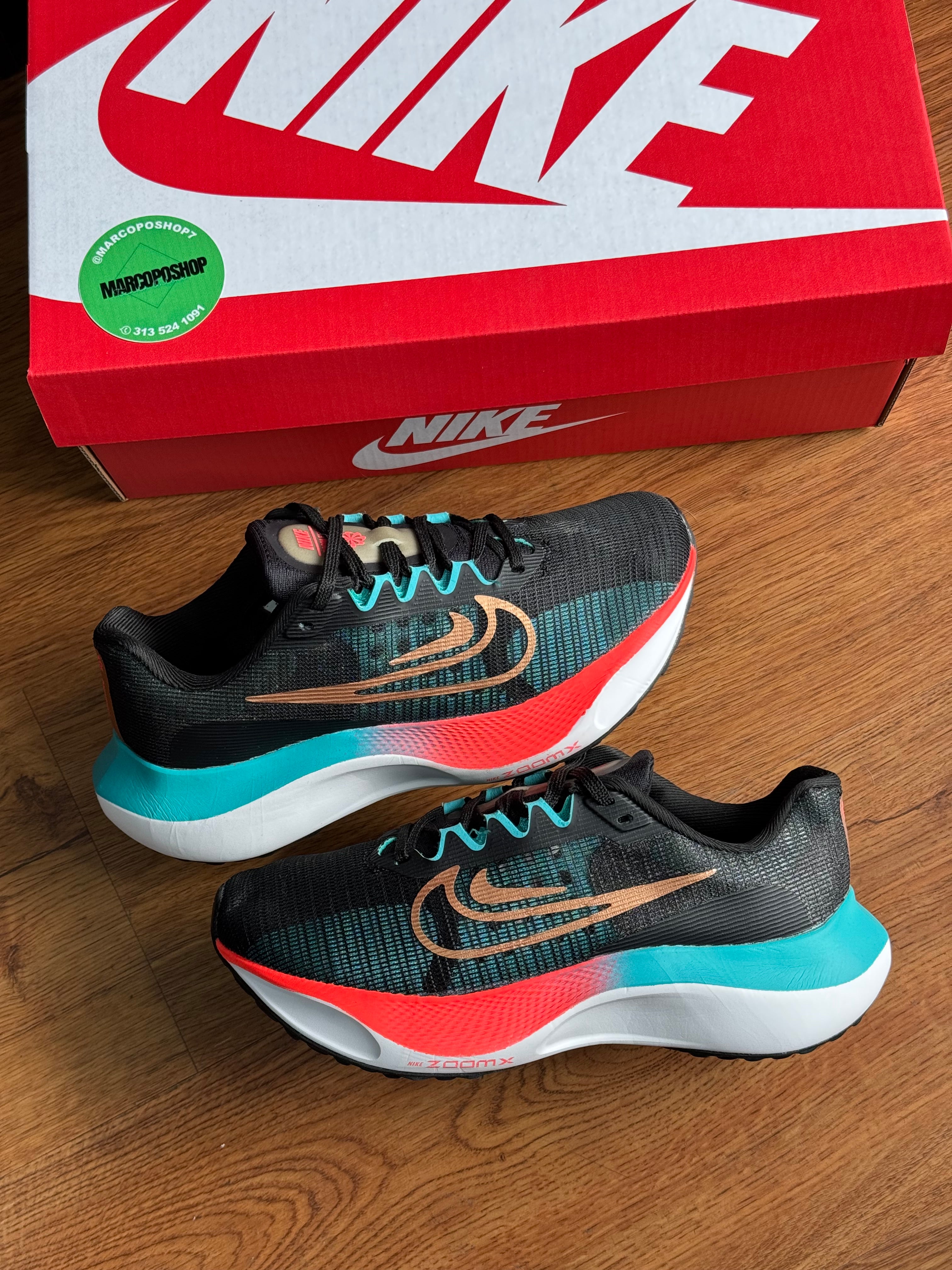 ZOOM FLY 5