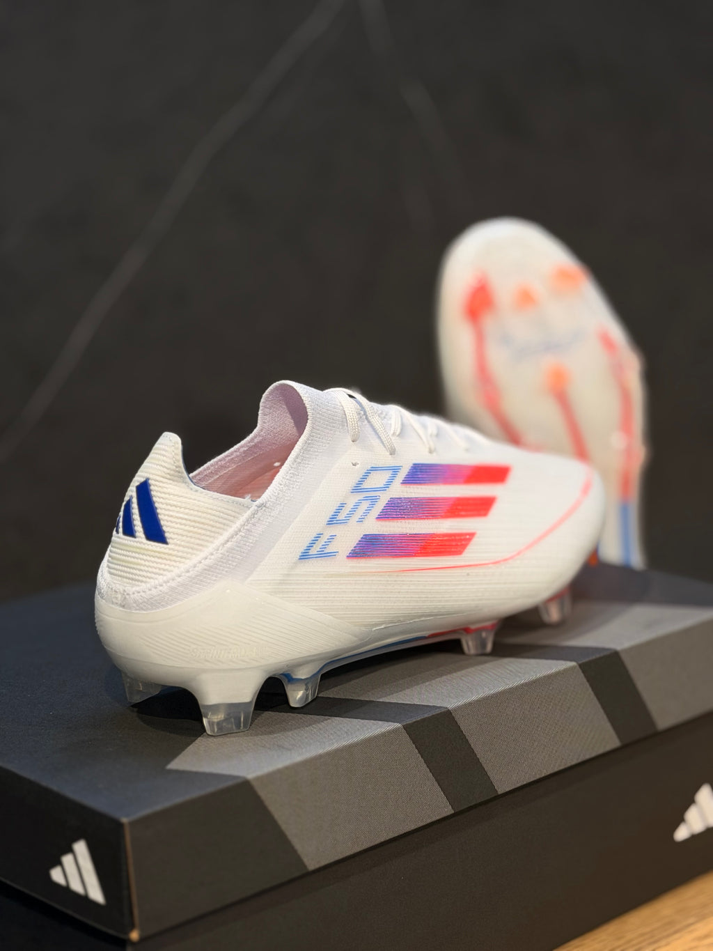 ADIDAS GUAYO GAMA MEDIA