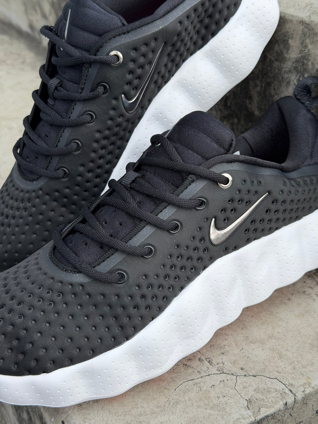 NIKE MIND 002