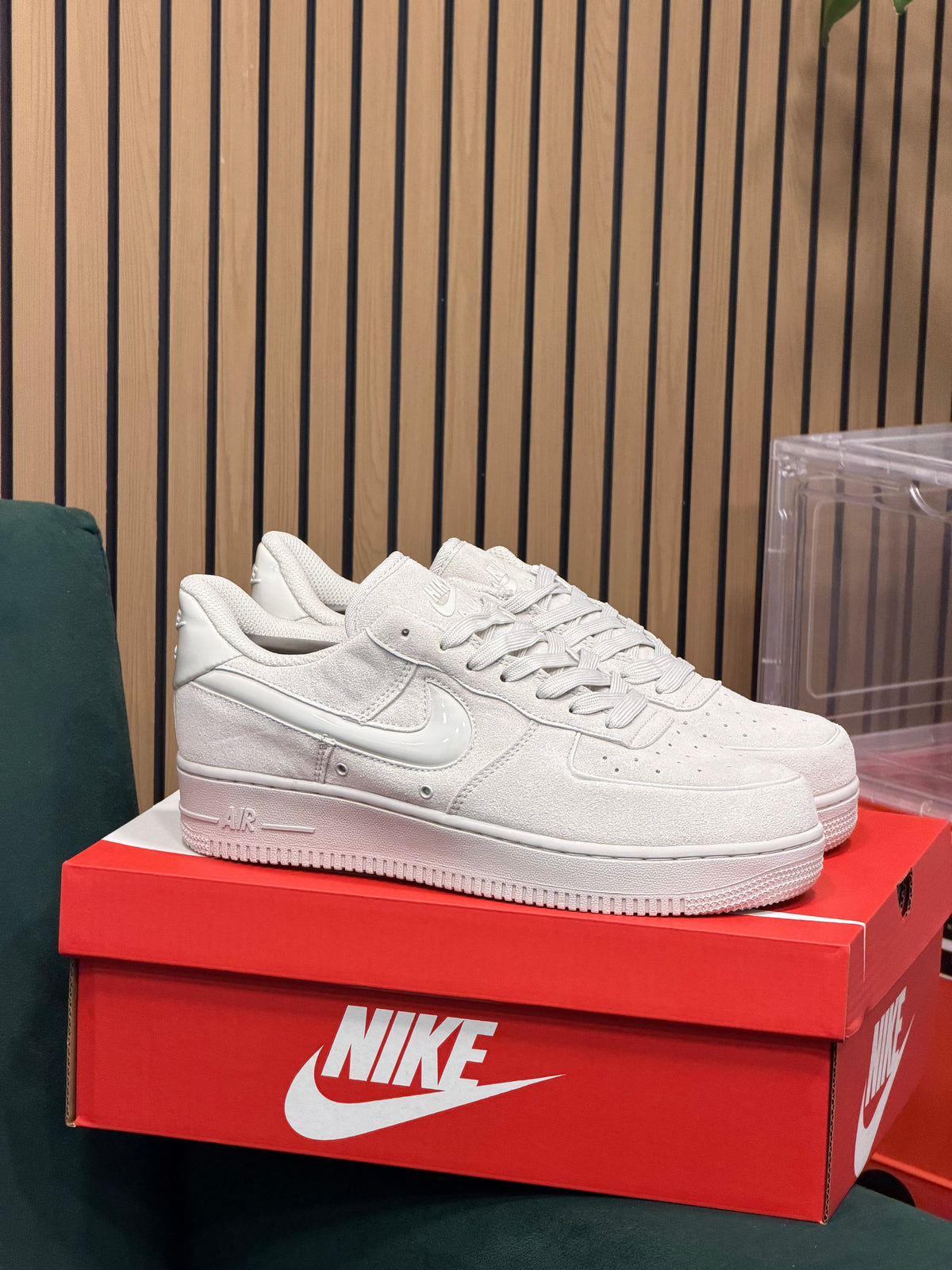 NIKE AIR FORCE ONE