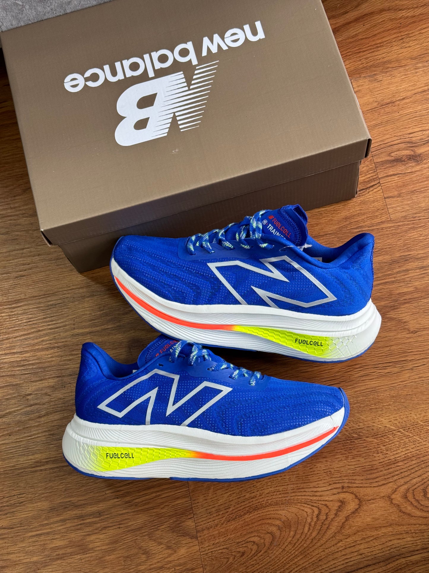 NEW BALANCE FUELCELL TRAINER