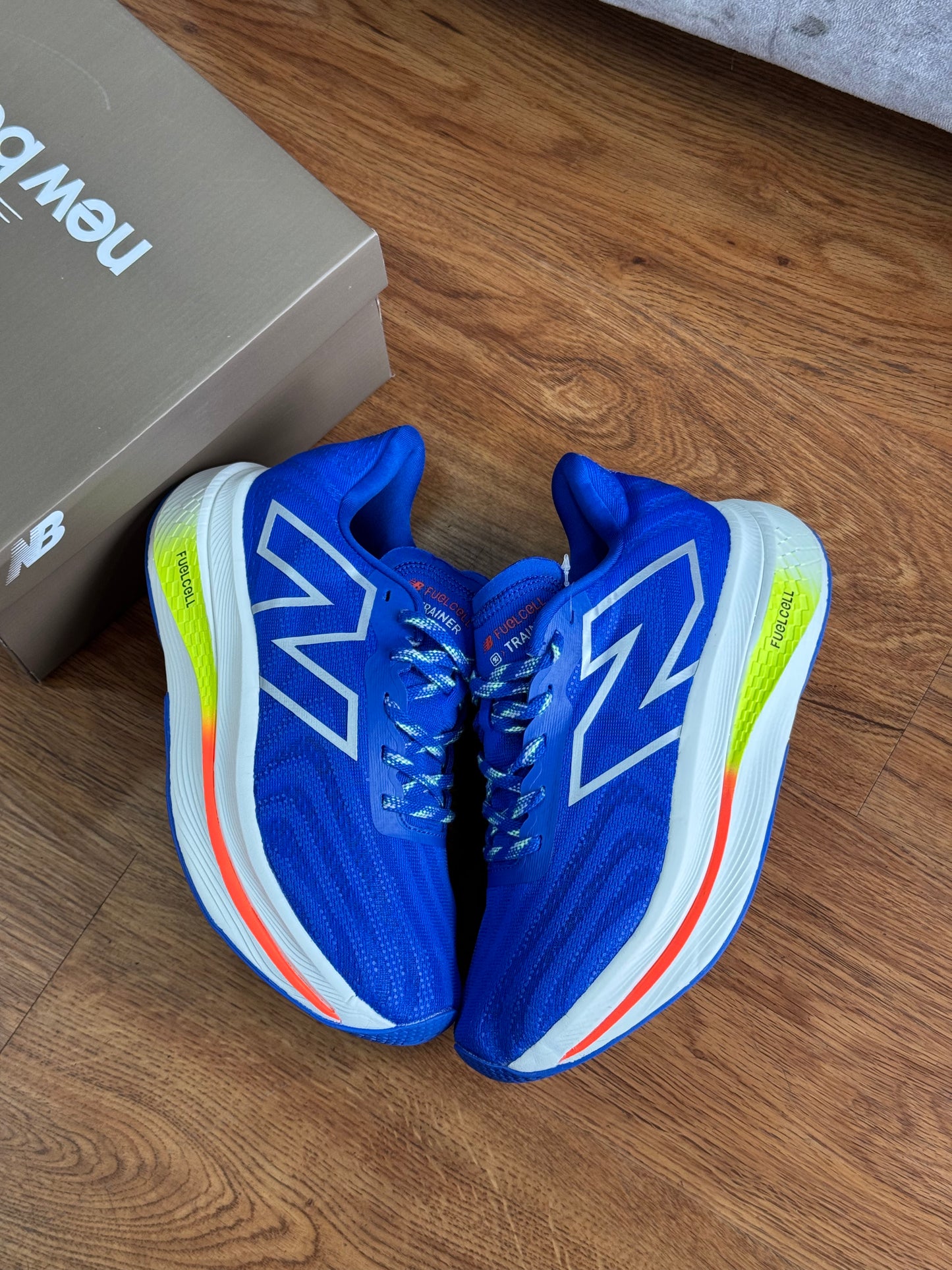 NEW BALANCE FUELCELL TRAINER