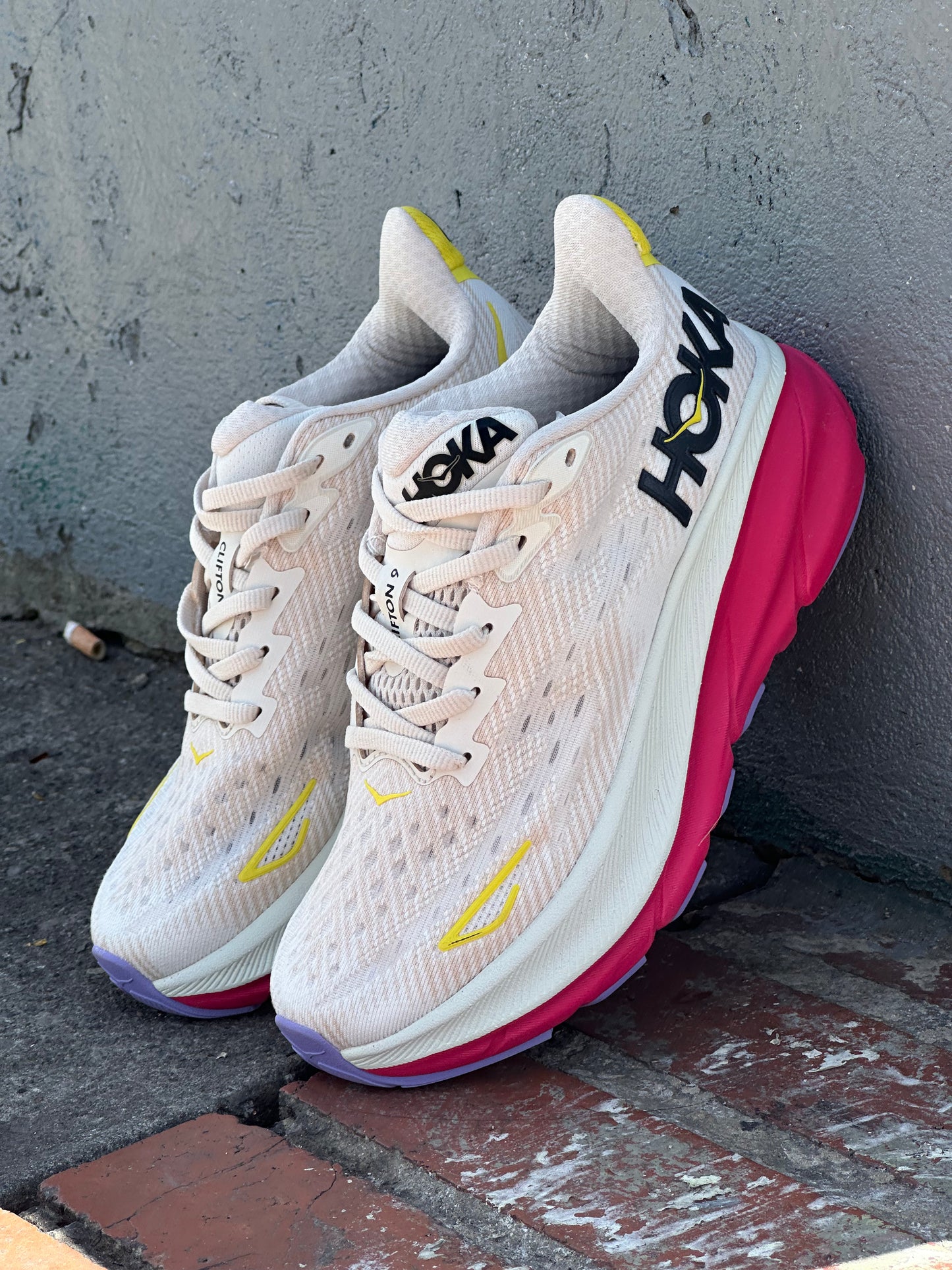 HOKA - CLIFTON 9