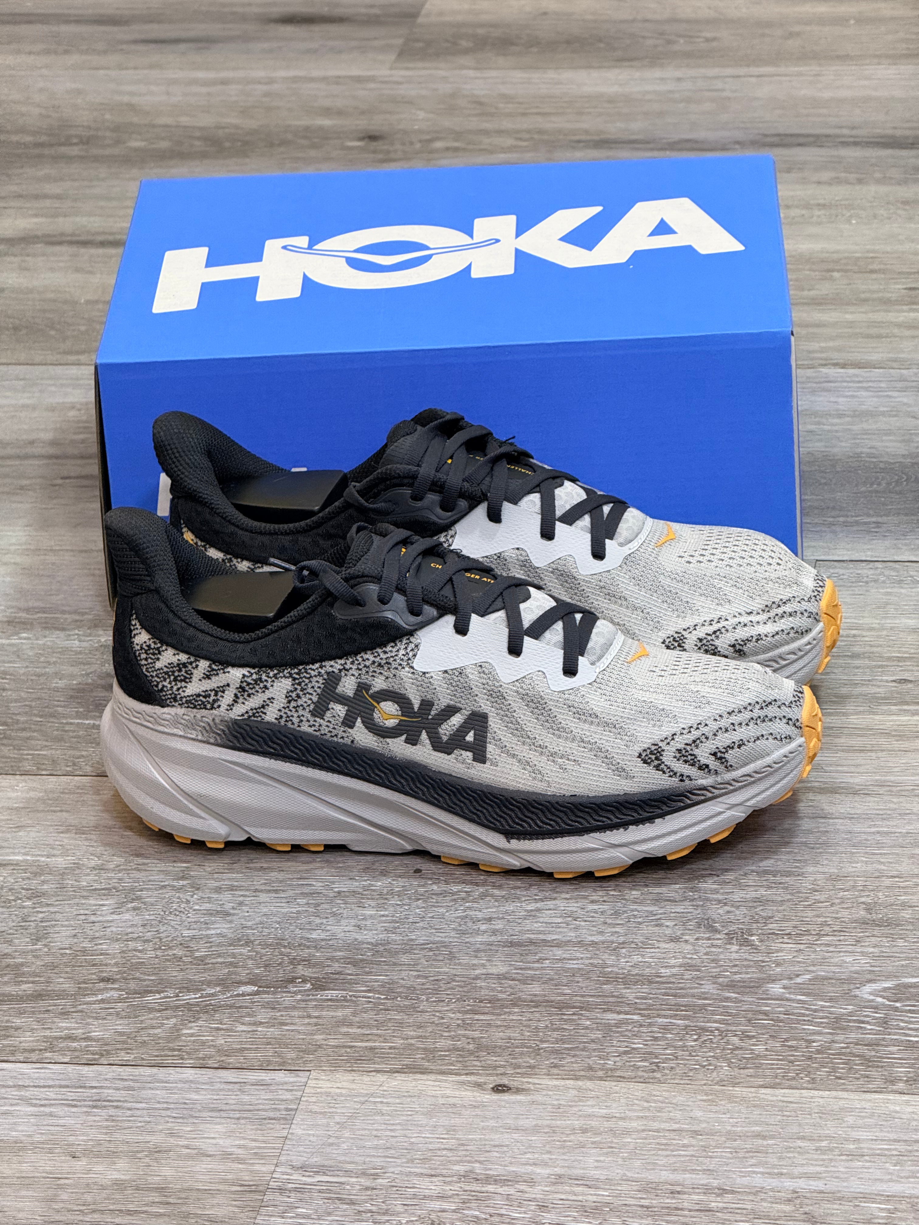 HOKA