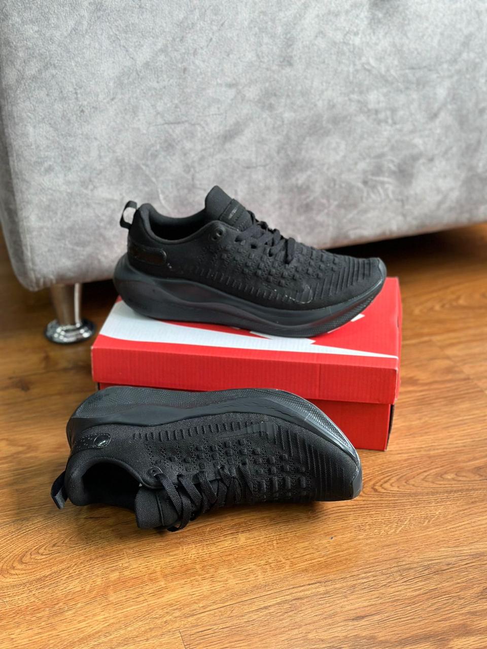 NIKE INFTY RUN 4