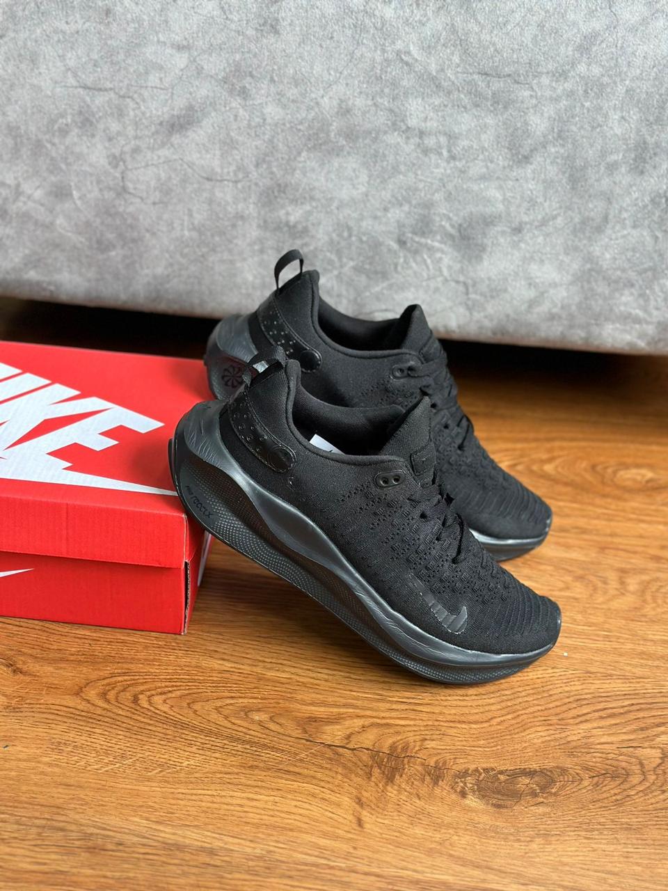 NIKE INFTY RUN 4