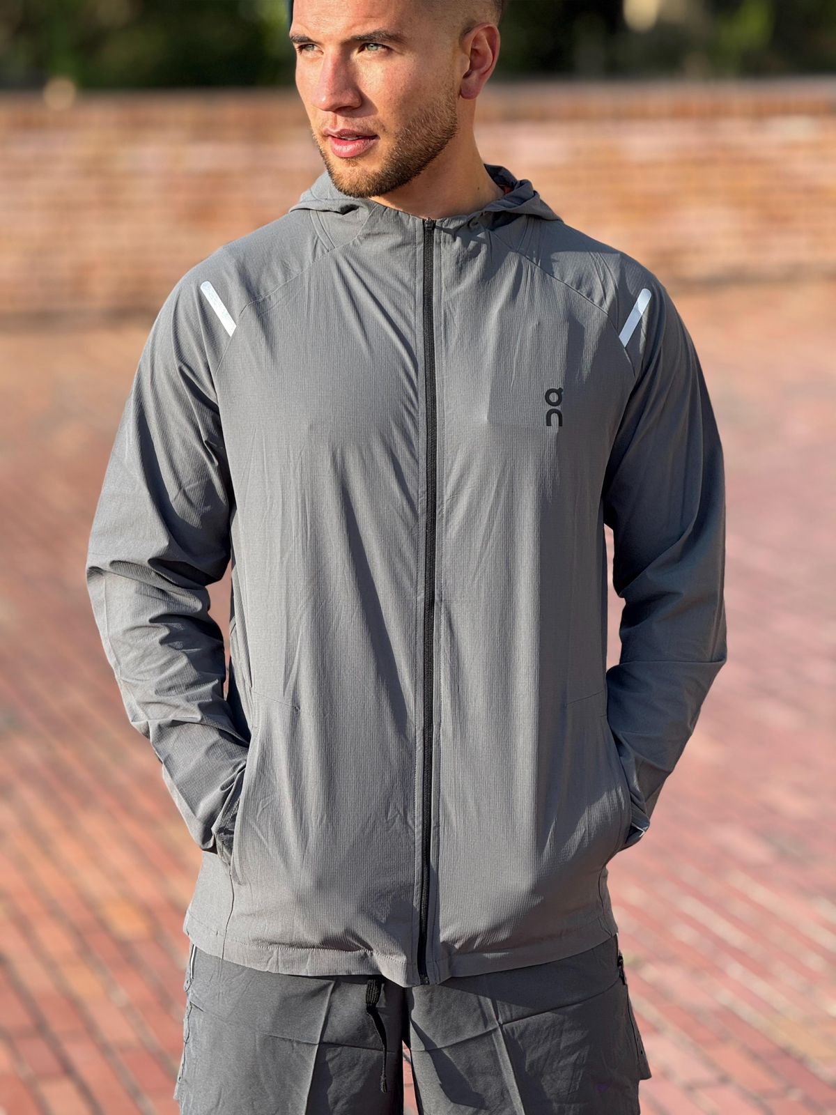 CHAQUETA NIKE ON CLOUD