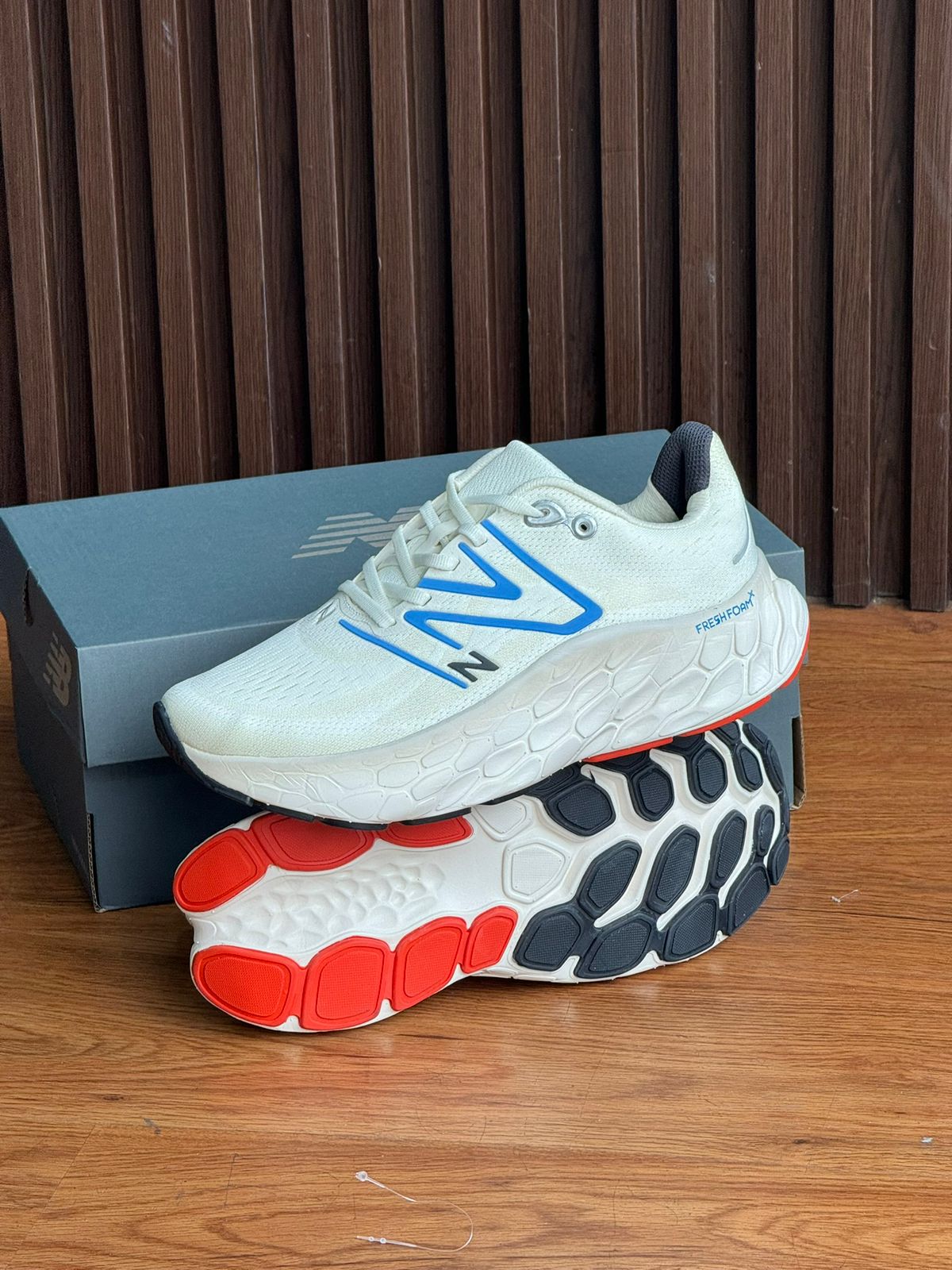 NEW BALANCE MORE V4.1 HOMBRE