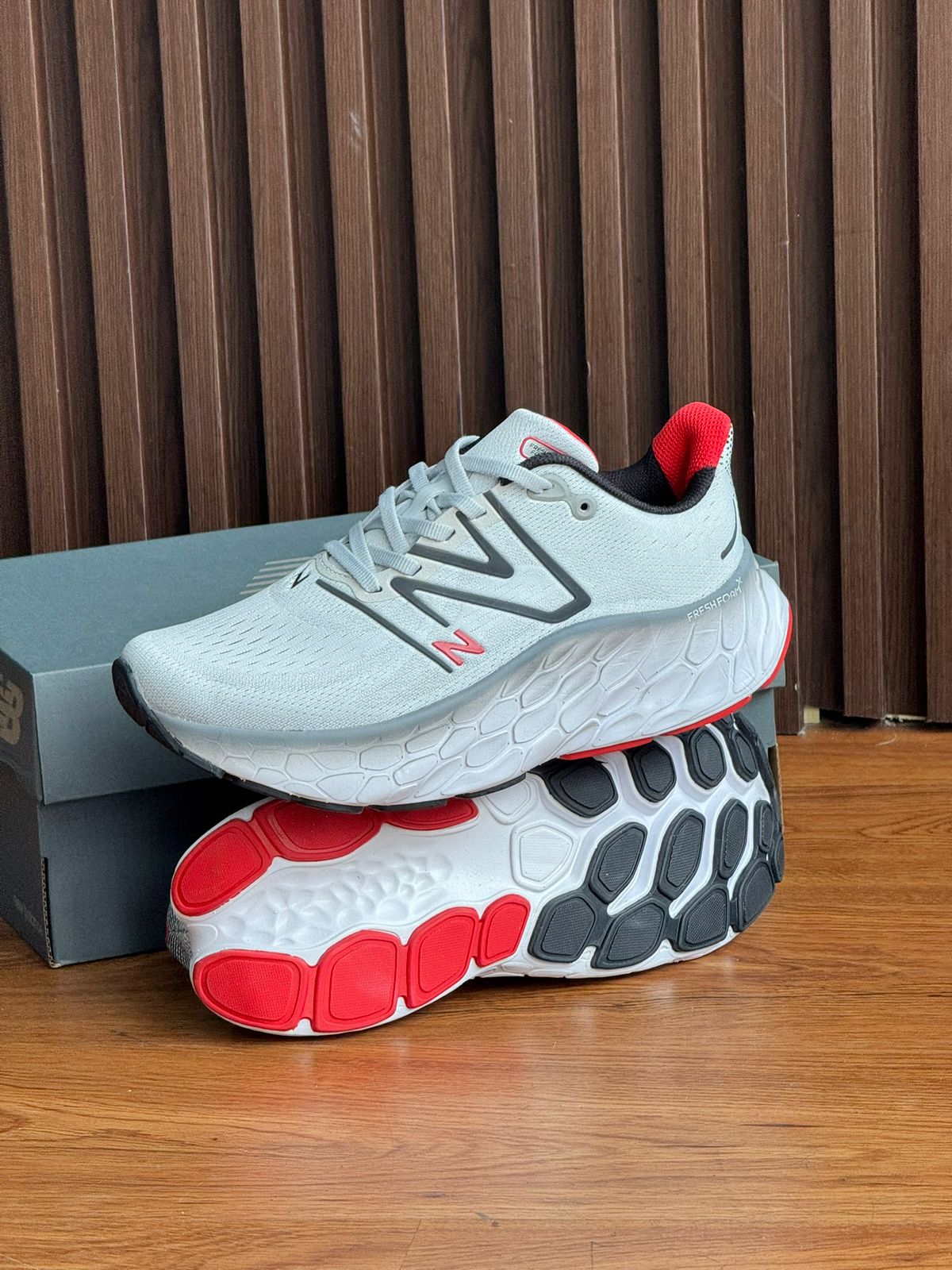 NEW BALANCE MORE V4.1 HOMBRE