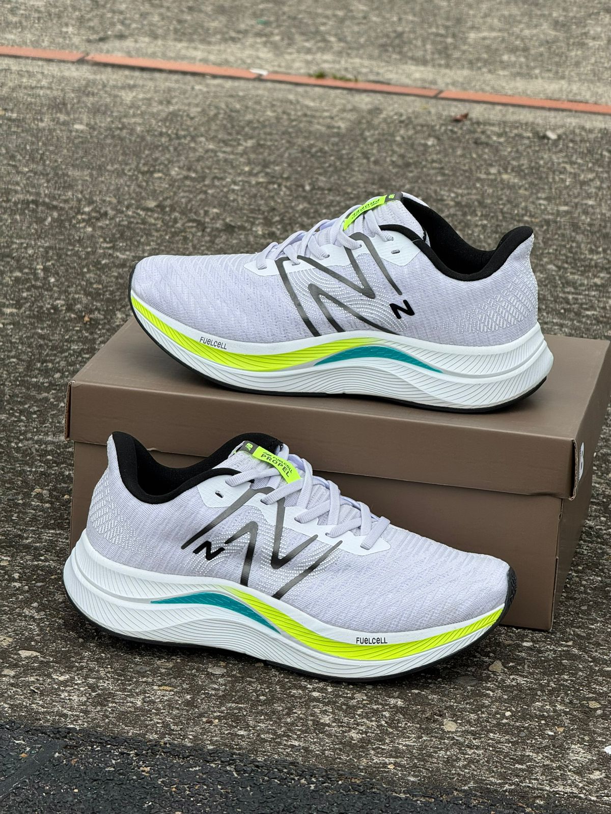 NEW BALANCE PROPEL HOMBRE