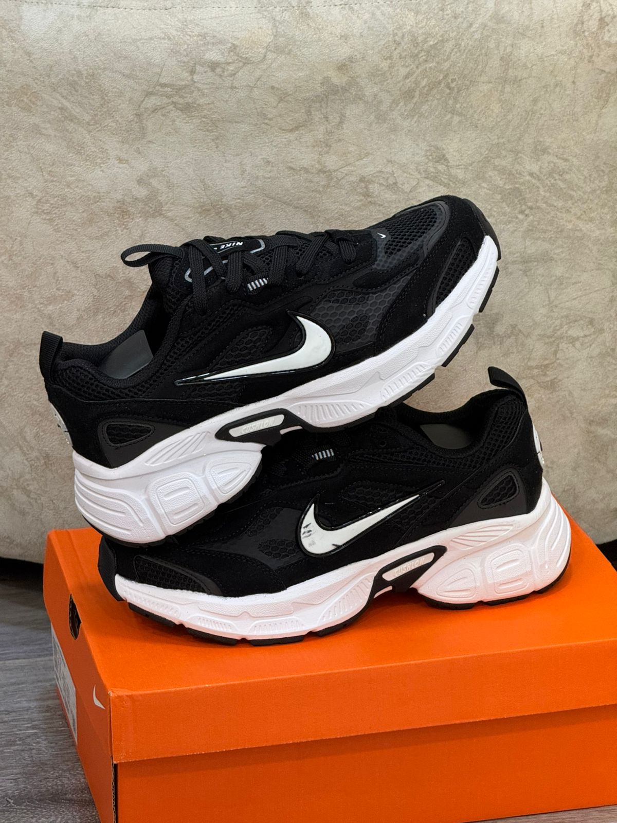 NIKE V2K HOMBRE