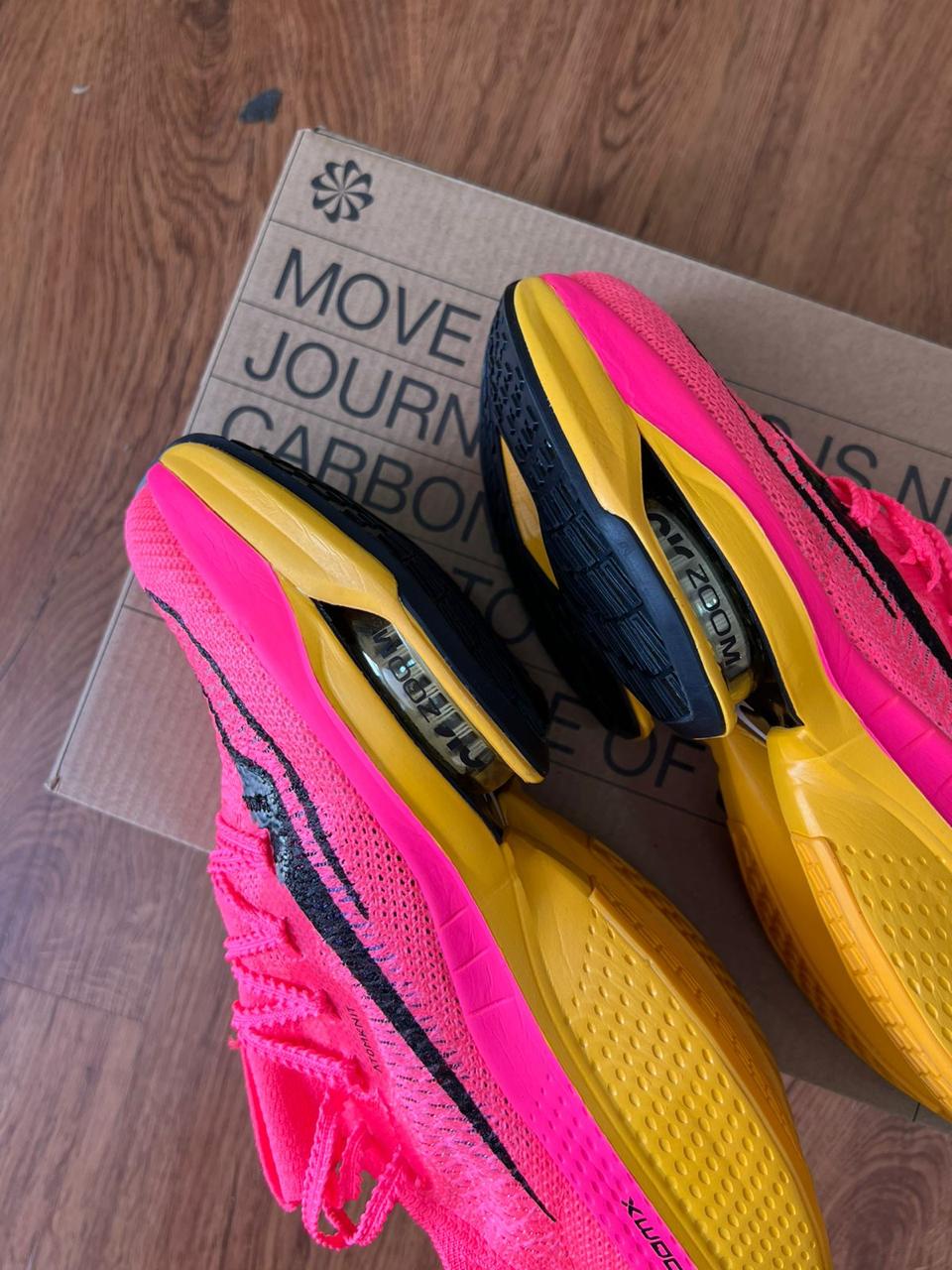 NIKE ZOOMX ALPHA FLY 2